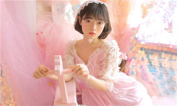 平阴供卵试管代怀生子多少钱？这一直是很多不孕不育家庭关注的话题。在中国，不孕不育的发生率越来越高，根据《中国不孕不育现状调研报告》显示，育龄夫妇的不孕不育率从20年前的3%增长至现在的12.5%-18.2%，患者人数高达6000万以上。在这样的背景下，许多家庭通过供卵试管来实现自己的生育梦想。那么，供卵试管代怀生子的费用到底是多少呢？